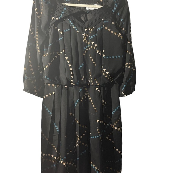 Jessica Simpson Dresses & Skirts - Jessica Simpson Women Size 10 Geometric Star Pleated Black Dress